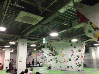 B-pump_Akihabara_2016_04_09_2F.jpg